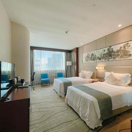 Grand Soluxe Zhongyou Hotel Shenzhen Exterior foto