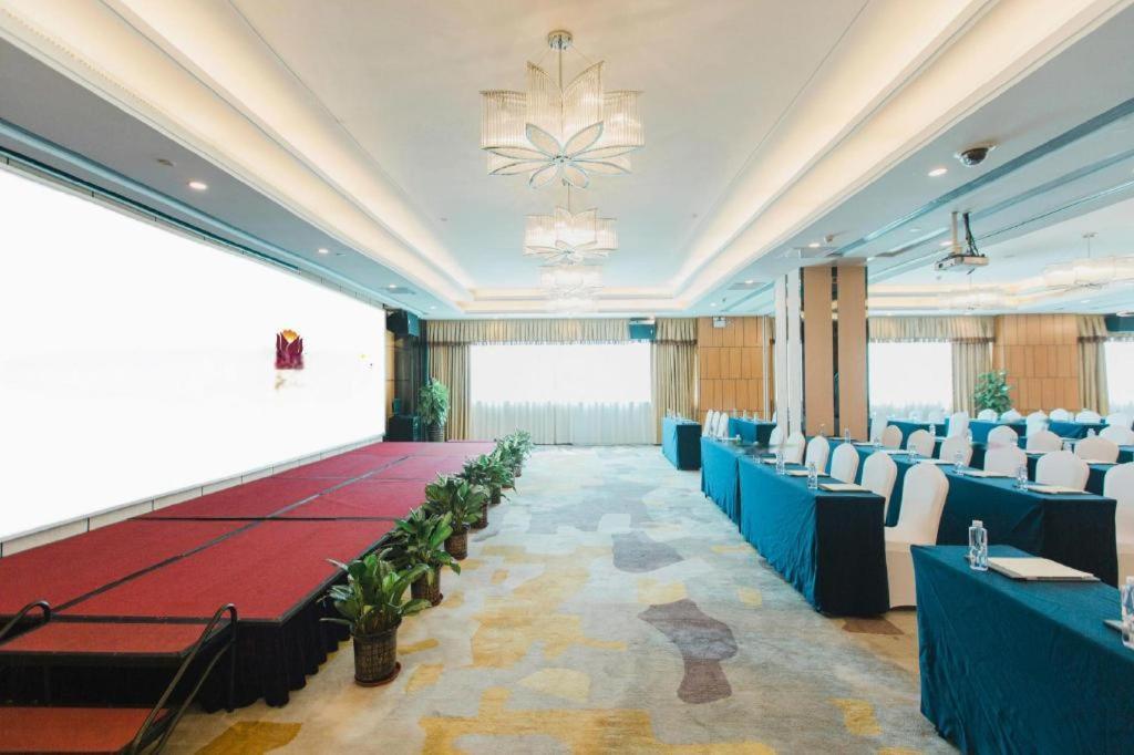 Grand Soluxe Zhongyou Hotel Shenzhen Exterior foto
